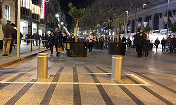 pilones instal·lades en centre barcelona
